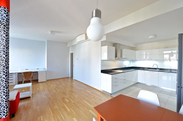 Bubenečská, Bubeneč - Prague 6 | Rent, Apartment, One-bedroom (2+kk), 62 m²