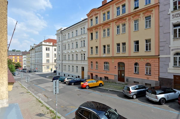 Koldínova, Žižkov - Prague 3 | Rent, Apartment, One-bedroom (2+kk), 136 m²