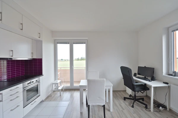 Farkašova, Kyje - Praha 9 | Pronájem, Byt, 2+kk, 44 m²