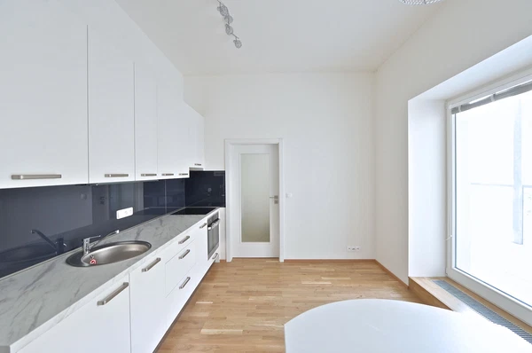 Žižkovo náměstí, Žižkov - Prague 3 | Rent, Apartment, One-bedroom (2+kk), 38 m²