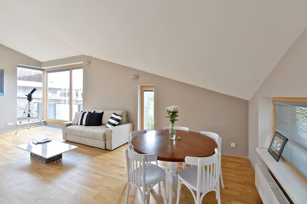 Horská, Nové Město - Prague 2 | Rent, Apartment, Three-bedroom (4+kk), 120 m²