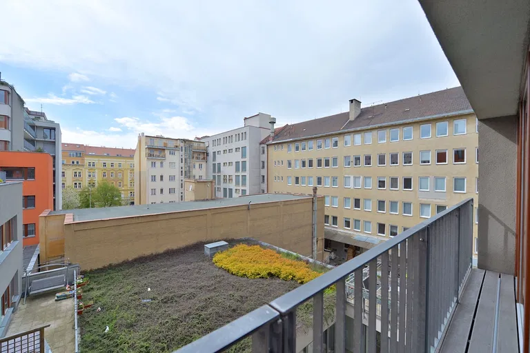 Na Maninách, Holešovice - Praha 7 | Pronájem, Byt, 2+kk, 63 m²