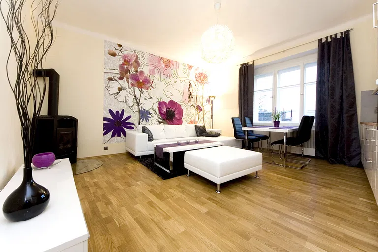 Železničářů, Holešovice - Praha 7 | Pronájem, Byt, 2+kk, 52 m²