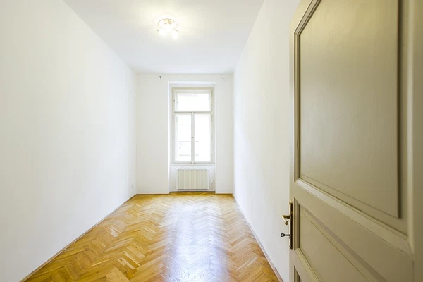 U Akademie, Bubeneč - Praha 7 | Pronájem, Byt, 2+1, 53 m²