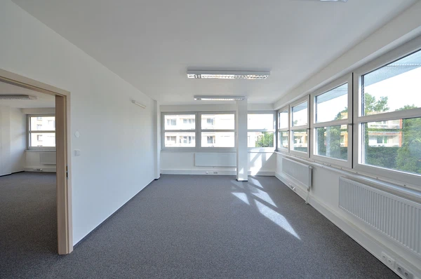 Práčská - Prague 10 | Rent, Office building, 1 518 m²