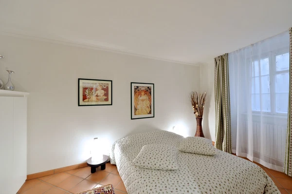 Hroznová, Malá Strana - Prague 1 | Rent, Apartment, Three-bedroom (4+1), 105 m²