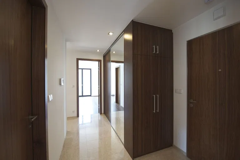 Bechyňova, Dejvice - Prague 6 | Rent, Apartment, Three-bedroom (4+kk), 125 m²