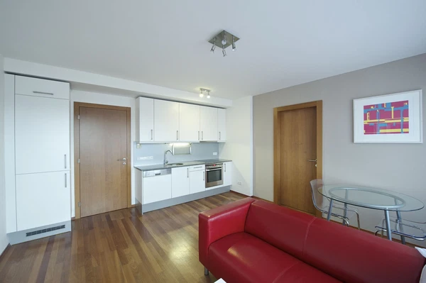 Podnádražní, Vysočany - Praha 9 | Pronájem, Byt, 2+kk, 45 m²