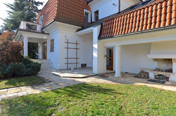 Havlovického, Hodkovičky - Prague 4 | Rent, House, Seven-bedroom (8+1)