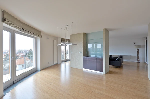 Na Hřebenech II, Podolí - Prague 4 | Rent, Apartment, Four-bedroom (5+kk), 300 m²