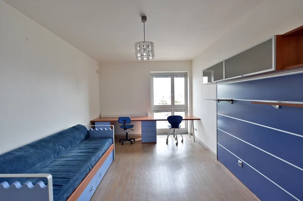 Na Hřebenech II, Podolí - Prague 4 | Rent, Apartment, Four-bedroom (5+kk), 300 m²