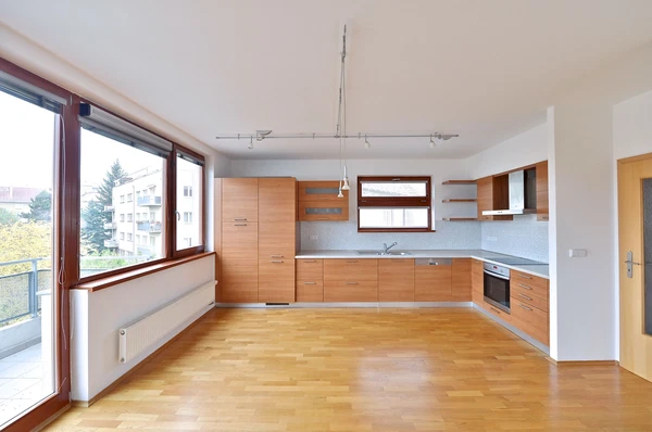 Ruská, Vršovice - Prague 10 | Rent, Apartment, Two-bedroom (3+kk), 95 m²