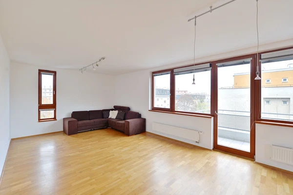 Ruská, Vršovice - Prague 10 | Rent, Apartment, Two-bedroom (3+kk), 95 m²