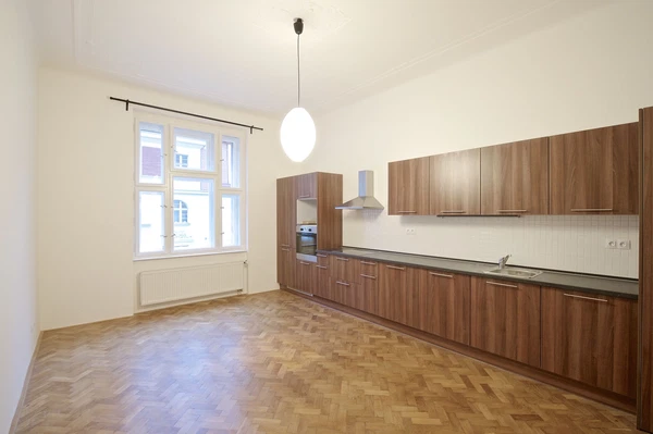 Malířská, Holešovice - Praha 7 | Pronájem, Byt, 4+1, 140 m²