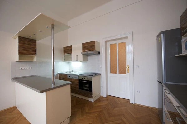 Chopinova, Vinohrady - Prague 2 | Rent, Apartment, Two-bedroom (3+1), 120 m²