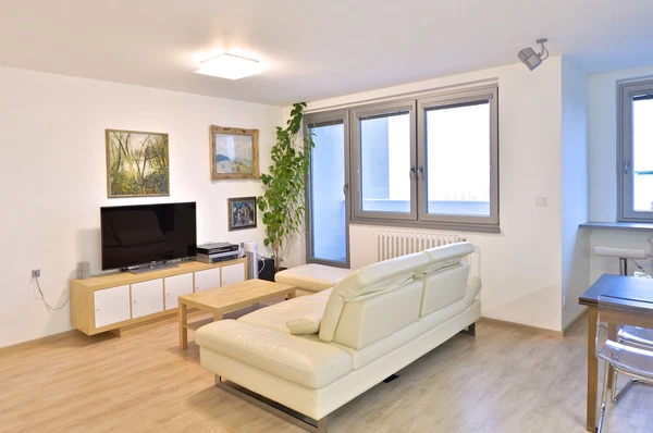 Lumierů, Barrandov - Prague 5 | Rent, Apartment, Two-bedroom (3+kk), 68 m²