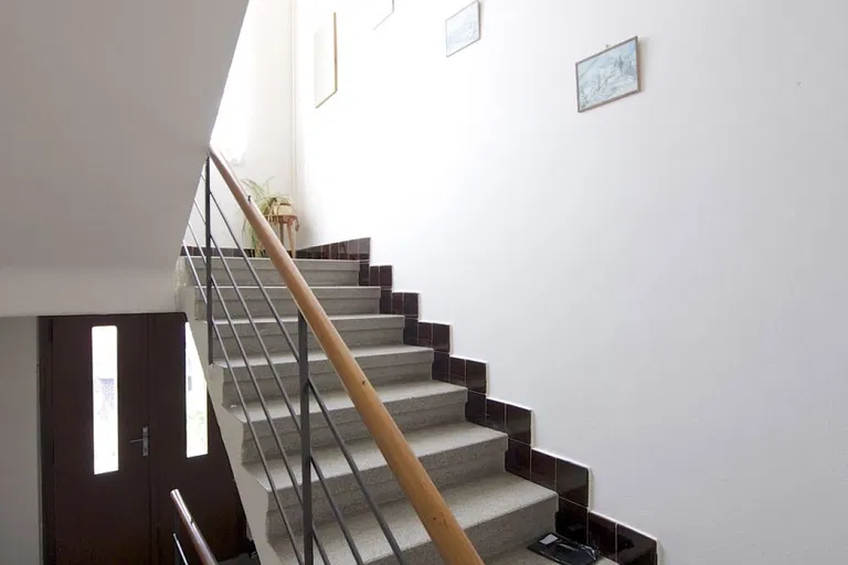 Nad vodovodem, Strašnice - Prague 10 | Rent, Apartment, One-bedroom (2+kk), 46 m²