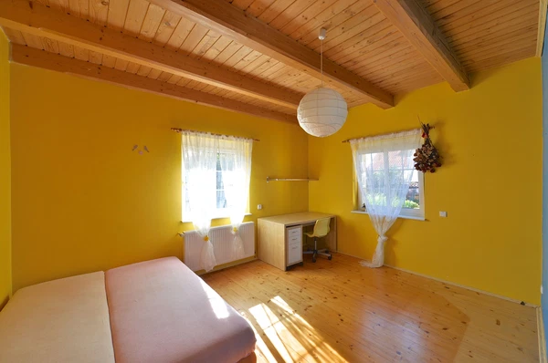 Kvasinská, Koloděje - Prague 9 | Rent, House, Four-bedroom (5+kk)