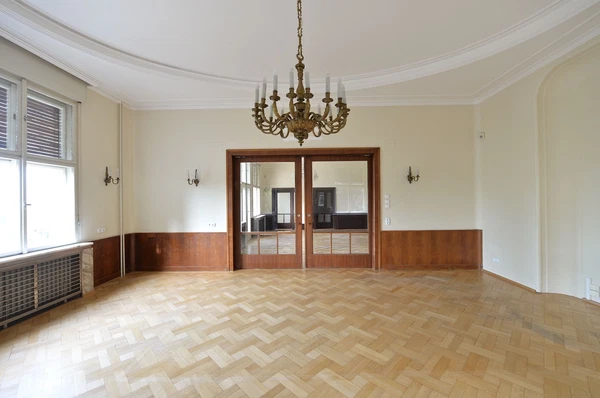 Dykova, Vinohrady - Prague 2 | Rent, Office building, 850 m²