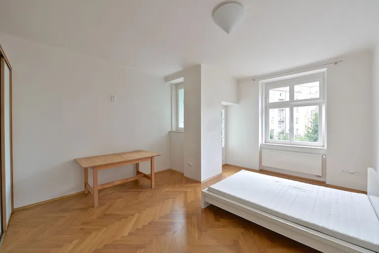 Uralská, Bubeneč - Praha 6 | Pronájem, Byt, 2+1, 84 m²