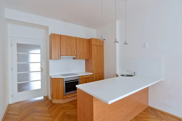 Uralská, Bubeneč - Prague 6 | Rent, Apartment, One-bedroom (2+1), 82 m²