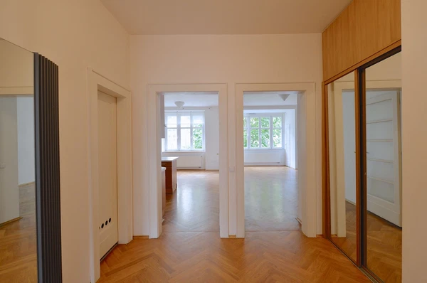 Uralská, Bubeneč - Prague 6 | Rent, Apartment, One-bedroom (2+1), 82 m²