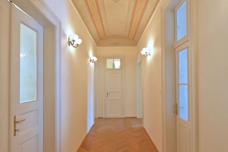 Řehořova, Žižkov - Prague 3 | Rent, Apartment, Two-bedroom (3+1), 130 m²
