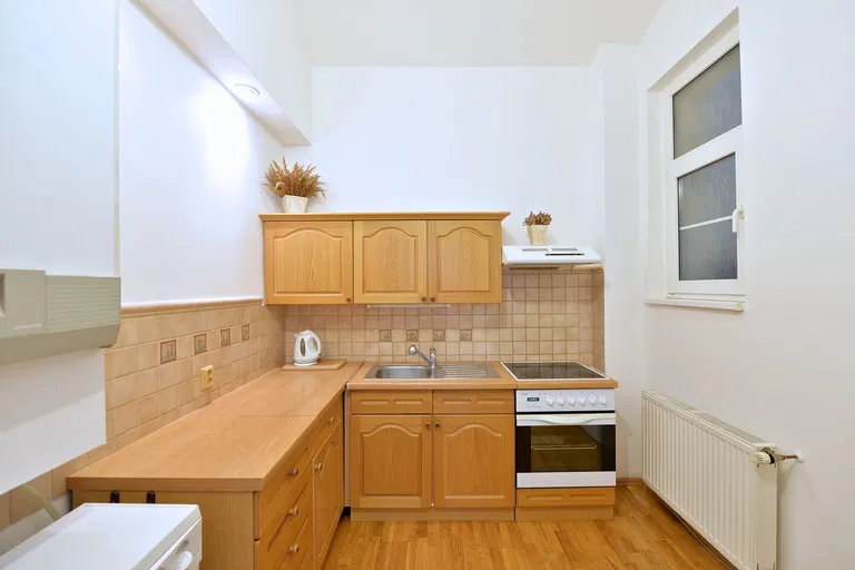 Malá Štěpánská, Nové Město - Praha 2 | Pronájem, Byt, 2+kk, 62 m²