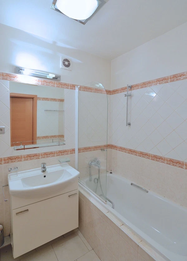 Frágnerova, Dejvice - Prague 6 | Rent, House, Four-bedroom (5+1)