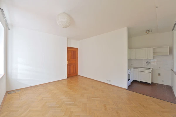 Košíře - Prague 5 | Rent, House, Eleven-bedroom (12+1)