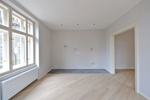 Na Hrobci, Nové Město - Prague 2 | Sale, Apartment, Two-bedroom (3+1), 127 m²