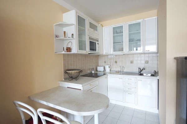 Tomkova, Smíchov - Prague 5 | Rent, Apartment, Studio (1+kk), 70 m²