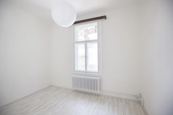 V Lučinách, Hodkovičky - Prague 4 | Rent, House, Four-bedroom (5+1)