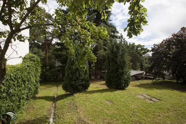 V Lučinách, Hodkovičky - Prague 4 | Rent, House, Four-bedroom (5+1)