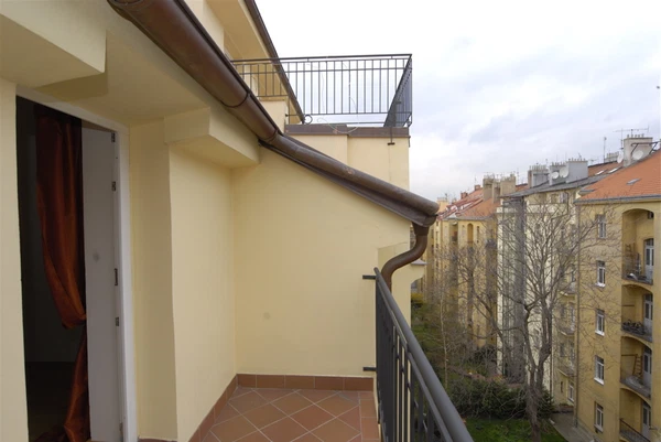 Mánesova, Vinohrady - Prague 2 | Rent, Apartment, One-bedroom (2+kk), 77 m²