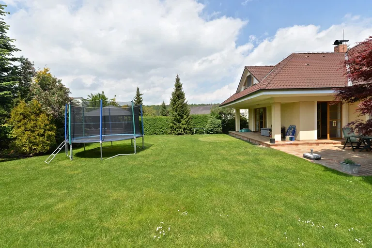 Malý dvůr, Nebušice - Prague 6 | Rent, House, Four-bedroom (5+kk), 340 m²