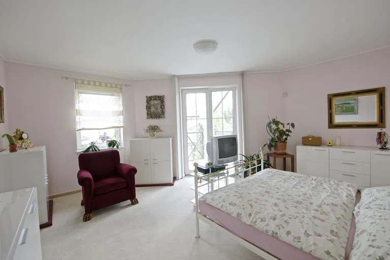 U Bažantnice, Vinoř - Prague 9 | Sale, House, Four-bedroom (5+1)