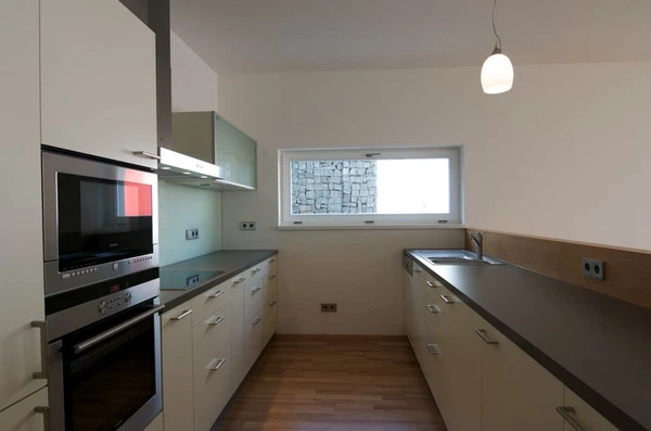 Hanzelkova, Dejvice - Prague 6 | Rent, House, Four-bedroom (5+kk)