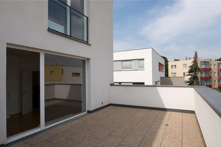 Hanzelkova, Dejvice - Prague 6 | Rent, House, Four-bedroom (5+kk), 250 m²