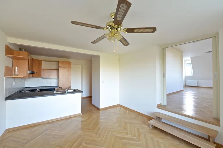 Na baště sv. Ludmily, Hradčany - Praha 6 | Pronájem, Byt, 3+1, 128 m²