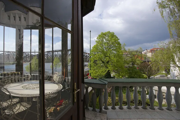 Rašínovo nábřeží, Vyšehrad - Prague 2 | Rent, Apartment, Two-bedroom (3+kk), 96 m²