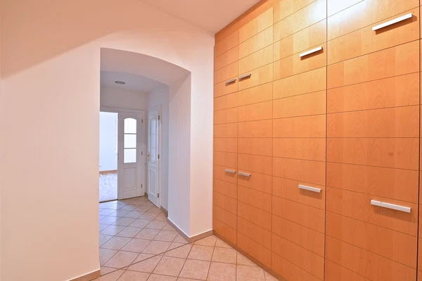 Újezd, Malá Strana - Prague 1 | Rent, Apartment, Three-bedroom (4+kk), 144 m²