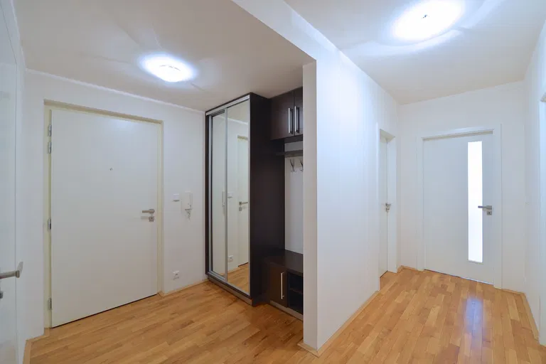 Havlíčkovo náměstí, Žižkov - Praha 3 | Pronájem, Byt, 3+kk, 99 m²