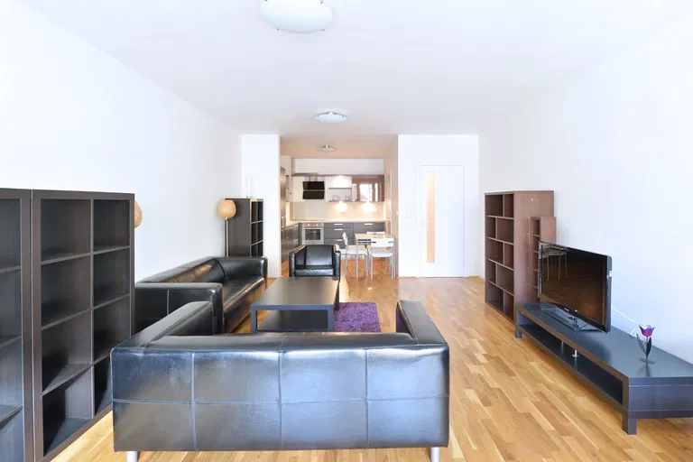 Havlíčkovo náměstí, Žižkov - Praha 3 | Pronájem, Byt, 3+kk, 99 m²