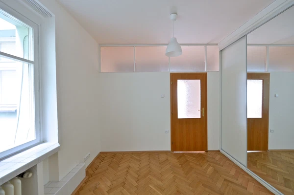 Myslíkova, Nové Město - Prague 1 | Rent, Apartment, Three-bedroom (4+kk), 106 m²