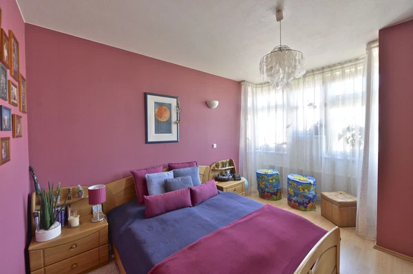 Velké Kunratické, Kunratice - Prague 4 | Rent, Apartment, Two-bedroom (3+1), 90 m²