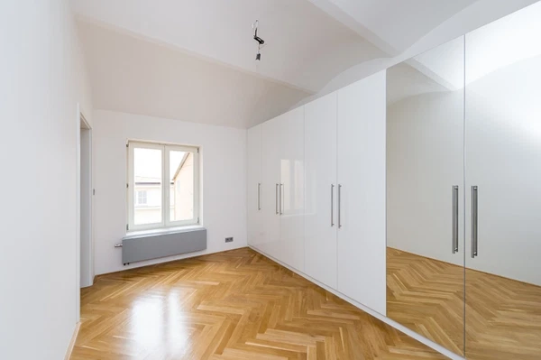 Pštrossova, Nové Město - Praha 1 | Pronájem, Byt, 3+kk, 130 m²