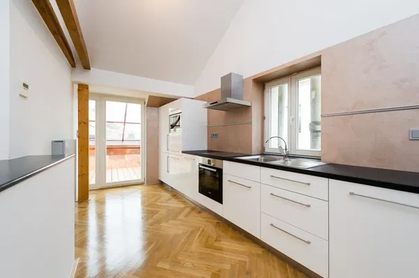 Pštrossova, Nové Město - Praha 1 | Pronájem, Byt, 3+kk, 130 m²