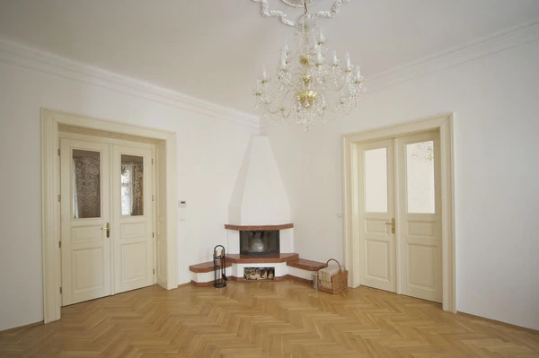 Římská, Vinohrady - Prague 2 | Rent, Apartment, Three-bedroom (4+kk), 124 m²