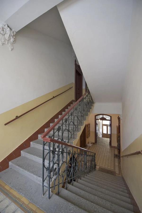 Římská, Vinohrady - Prague 2 | Rent, Apartment, Three-bedroom (4+kk), 124 m²